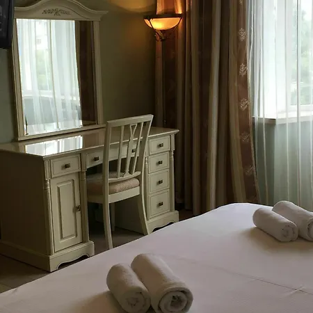 Aparthotel 3*